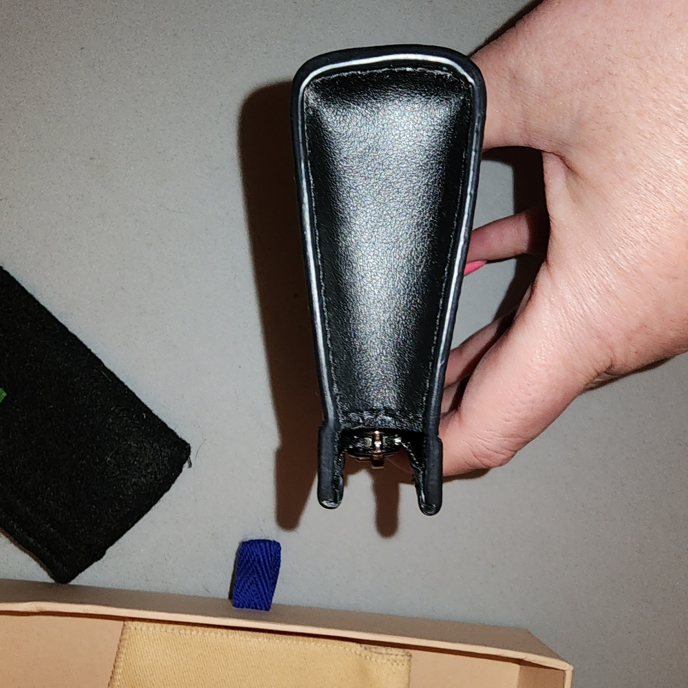 Louis Vuitton Monogram Eclipse Voyage Key Pouch - Picture 7 of 16